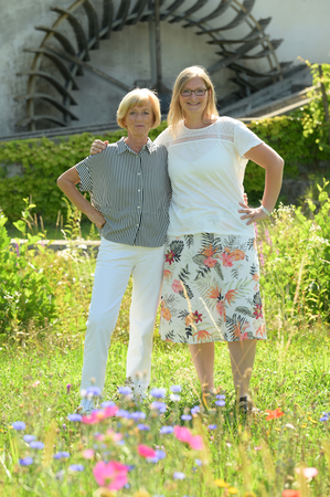 Kundenservice Andrea Burkhart und Erna Trescher