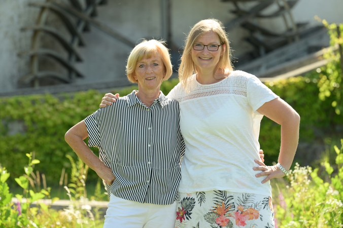 Kundenservice Andrea Burkhart und Erna Trescher